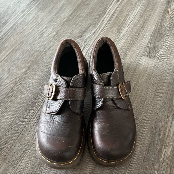 Doc Marten Women's 10/ Men's 9 Leather Shoes - Picture 2 of 10